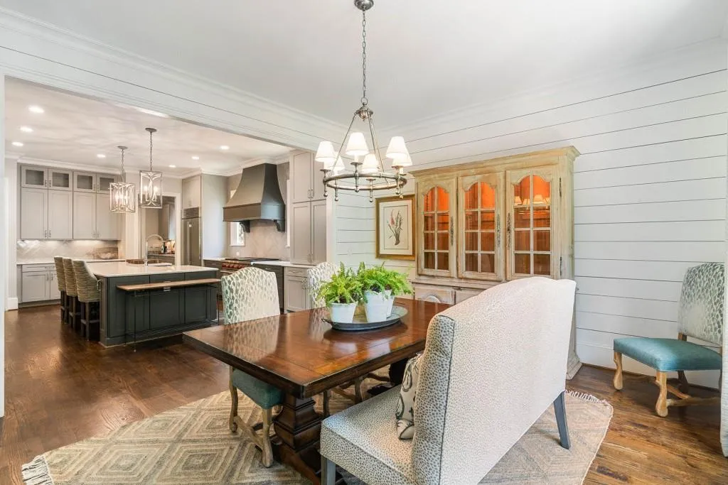 8345 Hewlett Road, Sandy Springs, Georgia 30350, 6 Bedrooms Bedrooms, ,6 BathroomsBathrooms,Residential,Sold,8345 Hewlett Road,7417668 8345 Hewlett Road, Sandy Springs, Georgia 30350, 6 Bedrooms Bedrooms, ,6 BathroomsBathrooms,Residential,Sold,8345 Hewlett Road,7417668