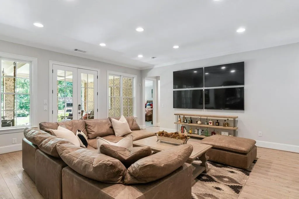 8345 Hewlett Road, Sandy Springs, Georgia 30350, 6 Bedrooms Bedrooms, ,6 BathroomsBathrooms,Residential,Sold,8345 Hewlett Road,7417668 8345 Hewlett Road, Sandy Springs, Georgia 30350, 6 Bedrooms Bedrooms, ,6 BathroomsBathrooms,Residential,Sold,8345 Hewlett Road,7417668