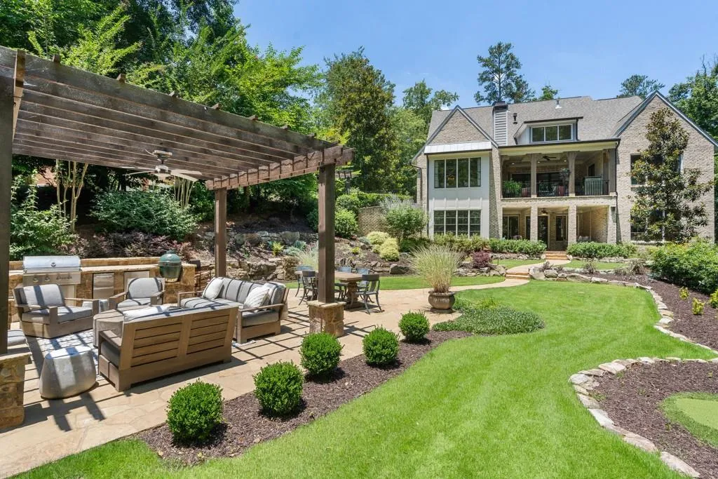 8345 Hewlett Road, Sandy Springs, Georgia 30350, 6 Bedrooms Bedrooms, ,6 BathroomsBathrooms,Residential,Sold,8345 Hewlett Road,7417668 8345 Hewlett Road, Sandy Springs, Georgia 30350, 6 Bedrooms Bedrooms, ,6 BathroomsBathrooms,Residential,Sold,8345 Hewlett Road,7417668