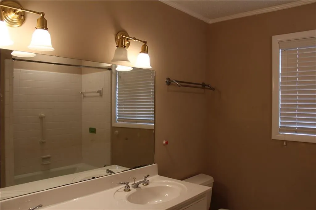 585 Spender Trace, Atlanta, Georgia 30350, 4 Bedrooms Bedrooms, ,2 BathroomsBathrooms,Residential,Sold,585 Spender Trace,5778274