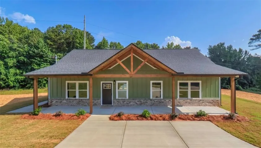 1116 Whispering Hills Drive, Bremen, Georgia 30110