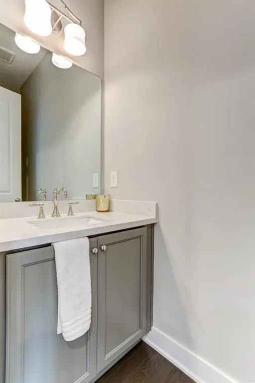 6705 Cadence Boulevard, Sandy Springs, Georgia 30328, 2 Bedrooms Bedrooms, ,2 BathroomsBathrooms,Residential,Sold,6705 Cadence Boulevard,6675688