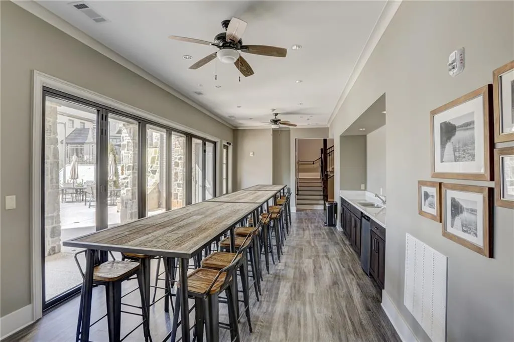 6705 Cadence Boulevard, Sandy Springs, Georgia 30328, 2 Bedrooms Bedrooms, ,2 BathroomsBathrooms,Residential,Sold,6705 Cadence Boulevard,6675688