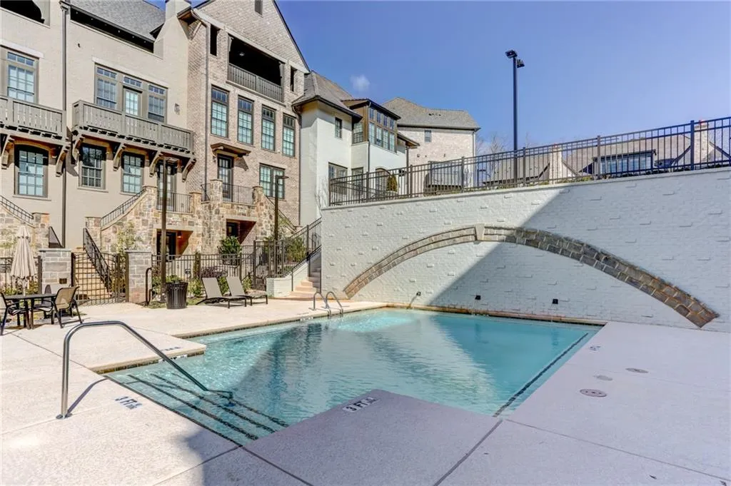 6705 Cadence Boulevard, Sandy Springs, Georgia 30328, 2 Bedrooms Bedrooms, ,2 BathroomsBathrooms,Residential,Sold,6705 Cadence Boulevard,6675688