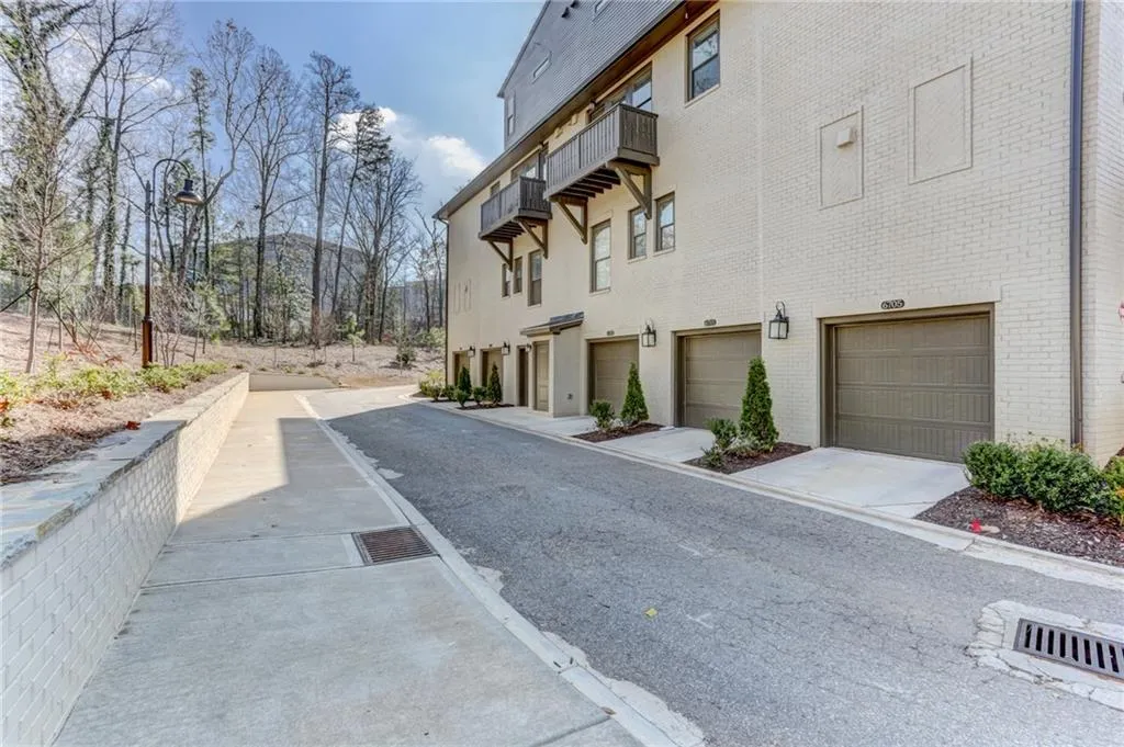 6705 Cadence Boulevard, Sandy Springs, Georgia 30328, 2 Bedrooms Bedrooms, ,2 BathroomsBathrooms,Residential,Sold,6705 Cadence Boulevard,6675688