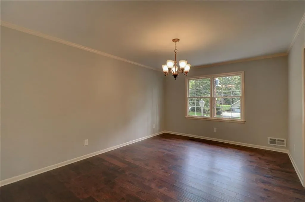 7270 Wynhill Drive, Atlanta, Georgia 30328, 3 Bedrooms Bedrooms, ,2 BathroomsBathrooms,Residential,Sold,7270 Wynhill Drive,5762742