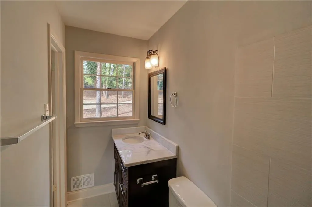 7270 Wynhill Drive, Atlanta, Georgia 30328, 3 Bedrooms Bedrooms, ,2 BathroomsBathrooms,Residential,Sold,7270 Wynhill Drive,5762742