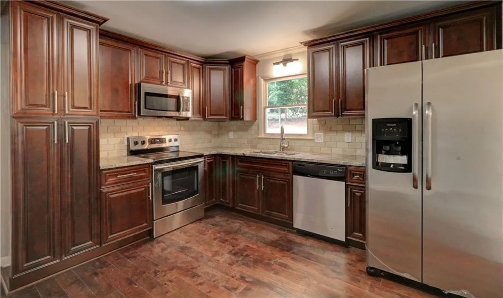 7270 Wynhill Drive, Atlanta, Georgia 30328, 3 Bedrooms Bedrooms, ,2 BathroomsBathrooms,Residential,Sold,7270 Wynhill Drive,5762742