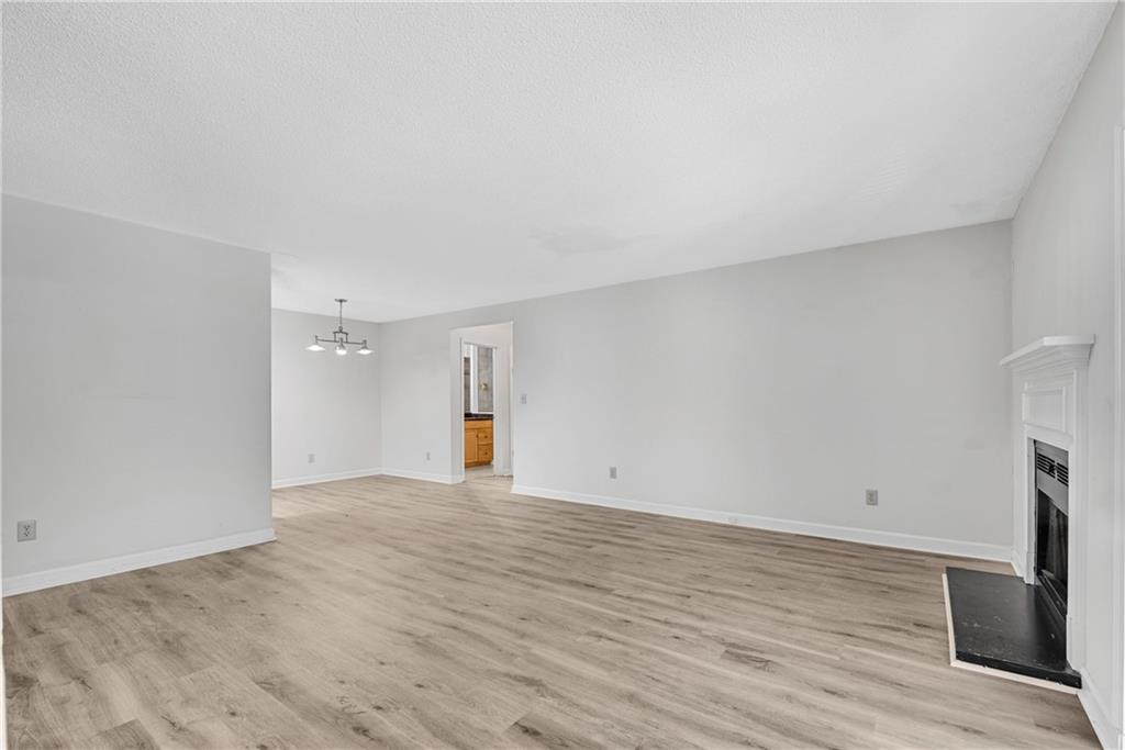 7006 Wingate Way, Sandy Springs, Georgia 30350, 2 Bedrooms Bedrooms, ,2 BathroomsBathrooms,Residential,Sold,7006 Wingate Way,7285064