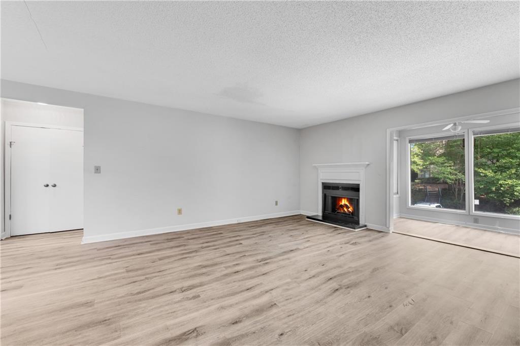 7006 Wingate Way, Sandy Springs, Georgia 30350, 2 Bedrooms Bedrooms, ,2 BathroomsBathrooms,Residential,Sold,7006 Wingate Way,7285064