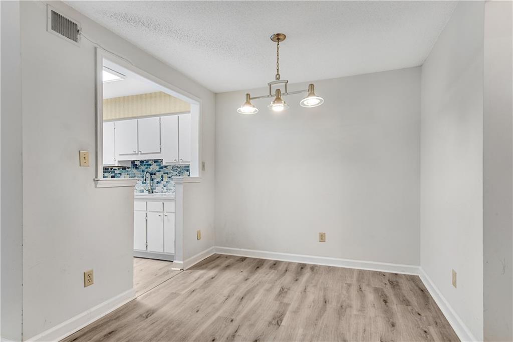 7006 Wingate Way, Sandy Springs, Georgia 30350, 2 Bedrooms Bedrooms, ,2 BathroomsBathrooms,Residential,Sold,7006 Wingate Way,7285064