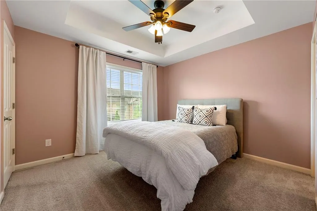 7470 Glisten Avenue, Atlanta, Georgia 30328, 3 Bedrooms Bedrooms, ,3 BathroomsBathrooms,Residential,Sold,7470 Glisten Avenue,7425288