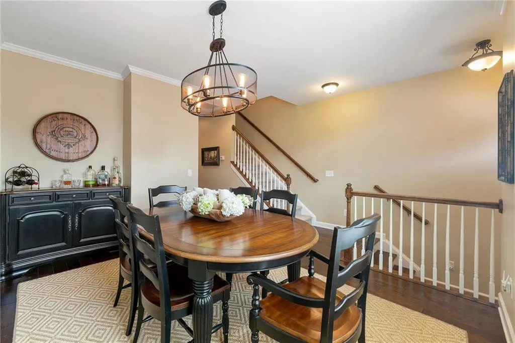 7470 Glisten Avenue, Atlanta, Georgia 30328, 3 Bedrooms Bedrooms, ,3 BathroomsBathrooms,Residential,Sold,7470 Glisten Avenue,7425288