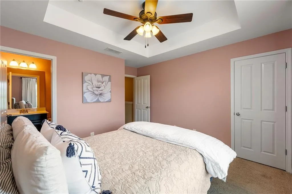 7470 Glisten Avenue, Atlanta, Georgia 30328, 3 Bedrooms Bedrooms, ,3 BathroomsBathrooms,Residential,Sold,7470 Glisten Avenue,7425288