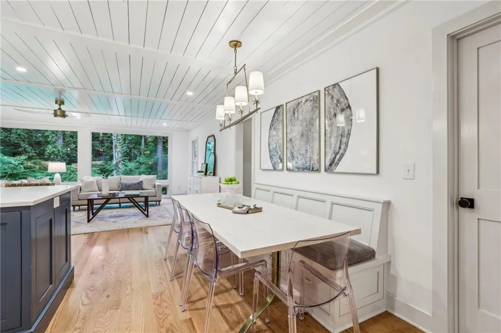 Dining area with custom banquette