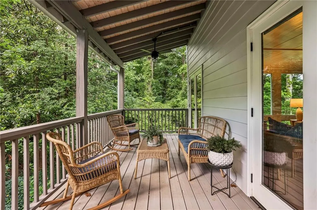 1990 Cambria Avenue Nw, Atlanta, Georgia 30318, 5 Bedrooms Bedrooms, ,3 BathroomsBathrooms,Residential,For Sale,1990 Cambria Avenue Nw,7610149