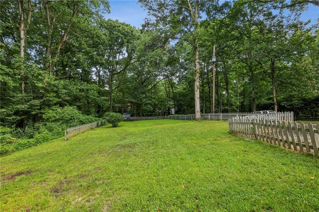 1990 Cambria Avenue Nw, Atlanta, Georgia 30318, 5 Bedrooms Bedrooms, ,3 BathroomsBathrooms,Residential,For Sale,1990 Cambria Avenue Nw,7610149