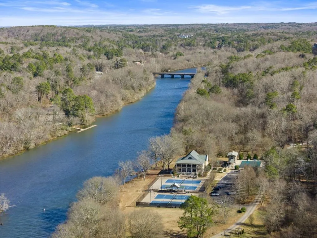 8915 Huntcliff Lake Court, Sandy Springs, Georgia 30350, 5 Bedrooms Bedrooms, ,4 BathroomsBathrooms,Residential,For Sale,8915 Huntcliff Lake Court,7718307