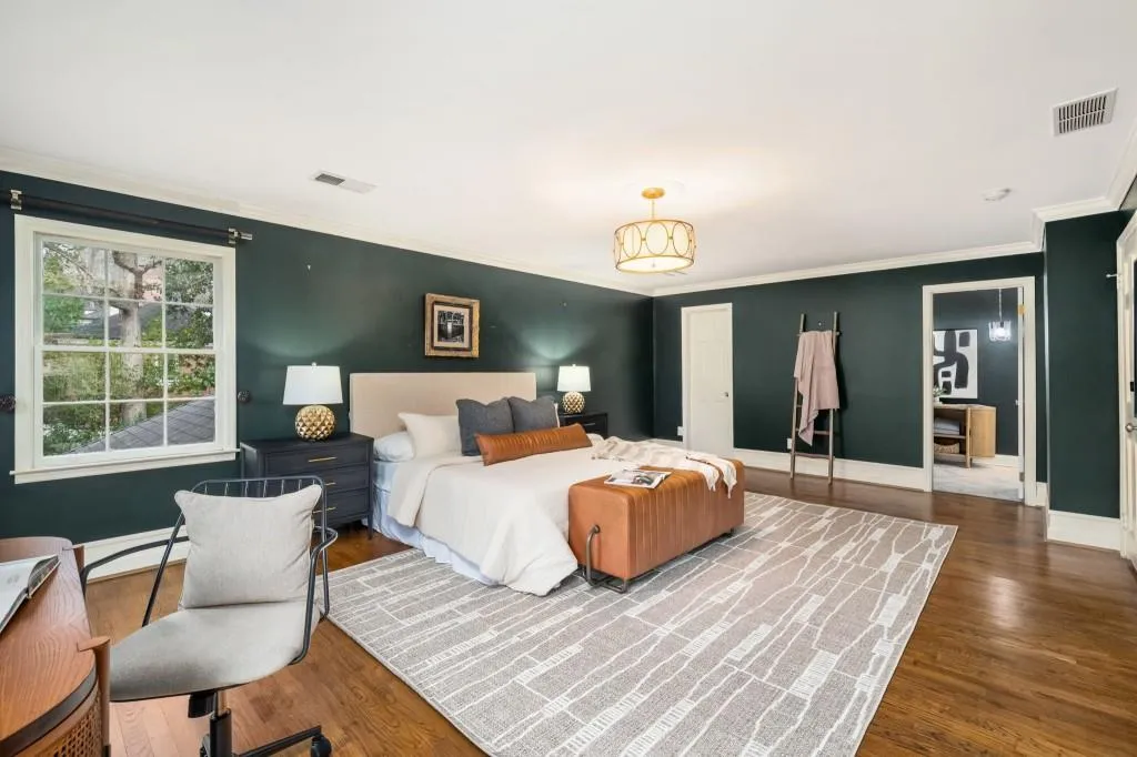 8915 Huntcliff Lake Court, Sandy Springs, Georgia 30350, 5 Bedrooms Bedrooms, ,4 BathroomsBathrooms,Residential,For Sale,8915 Huntcliff Lake Court,7718307