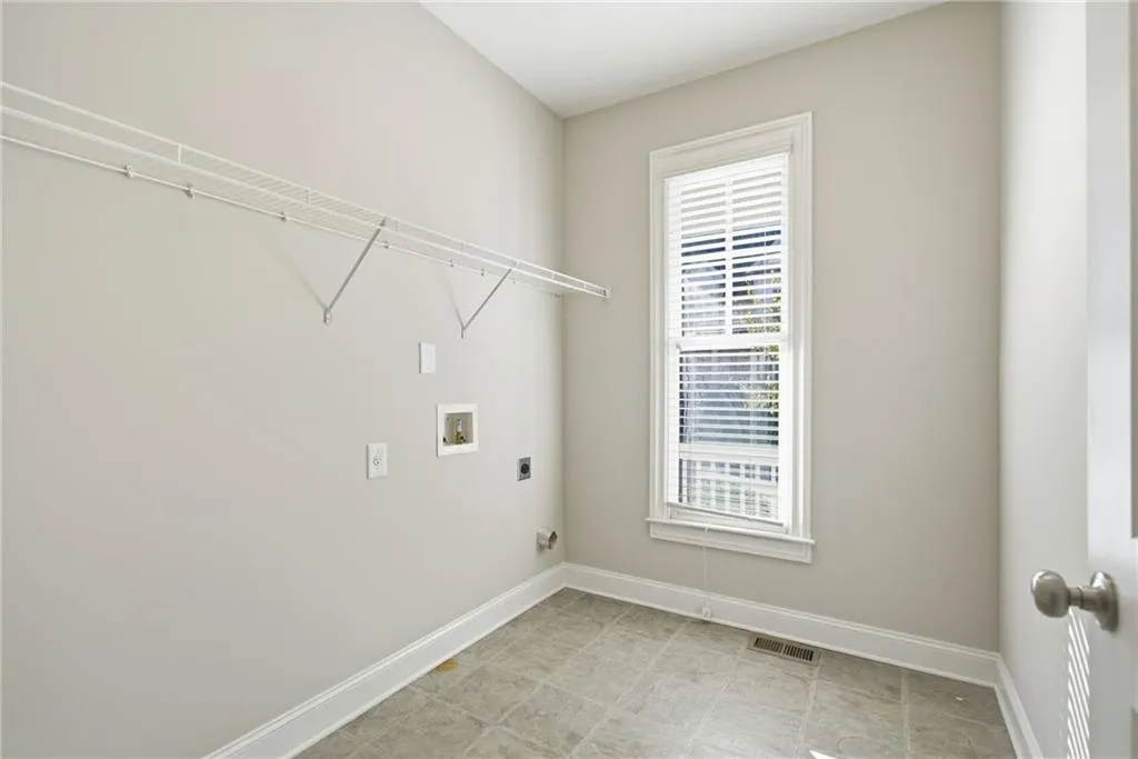 1433 Dupont Commons Circle Nw, Atlanta, Georgia 30318, 5 Bedrooms Bedrooms, ,3 BathroomsBathrooms,Residential,For Sale,1433 Dupont Commons Circle Nw,7666258