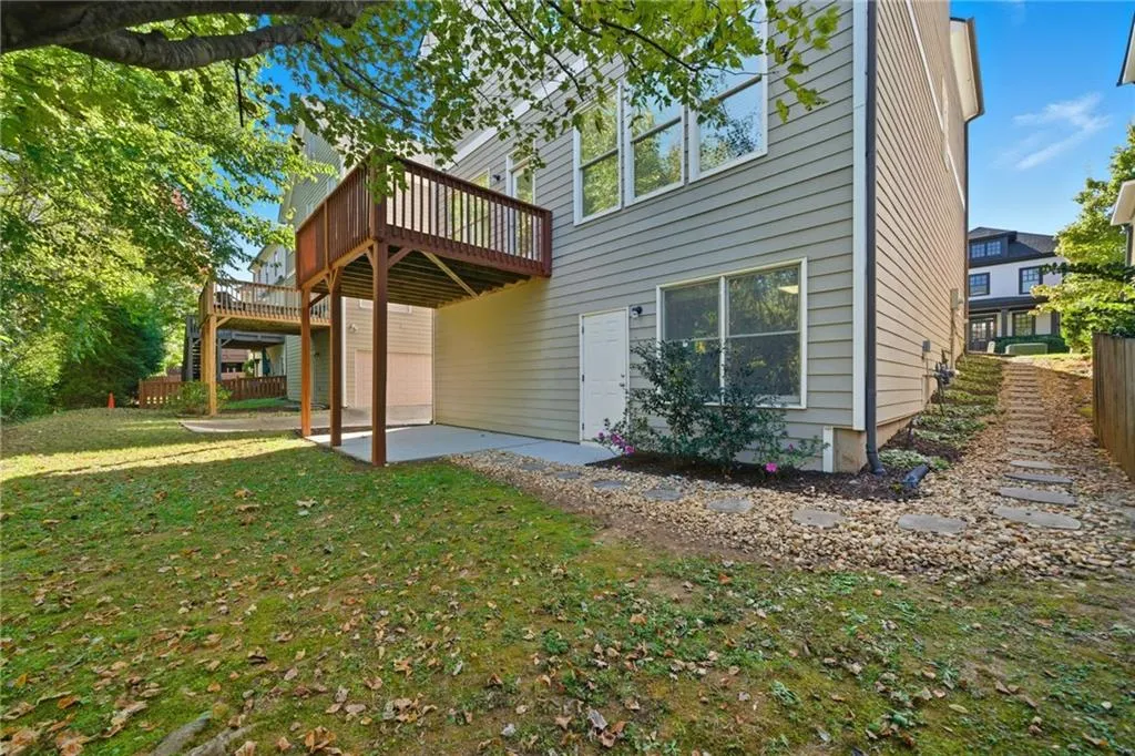 1433 Dupont Commons Circle Nw, Atlanta, Georgia 30318, 5 Bedrooms Bedrooms, ,3 BathroomsBathrooms,Residential,For Sale,1433 Dupont Commons Circle Nw,7666258