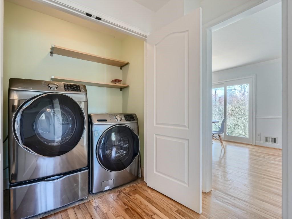 6412 North Hampton Drive, Atlanta, Georgia 30328, 3 Bedrooms Bedrooms, ,2 BathroomsBathrooms,Residential,Sold,6412 North Hampton Drive,7340658