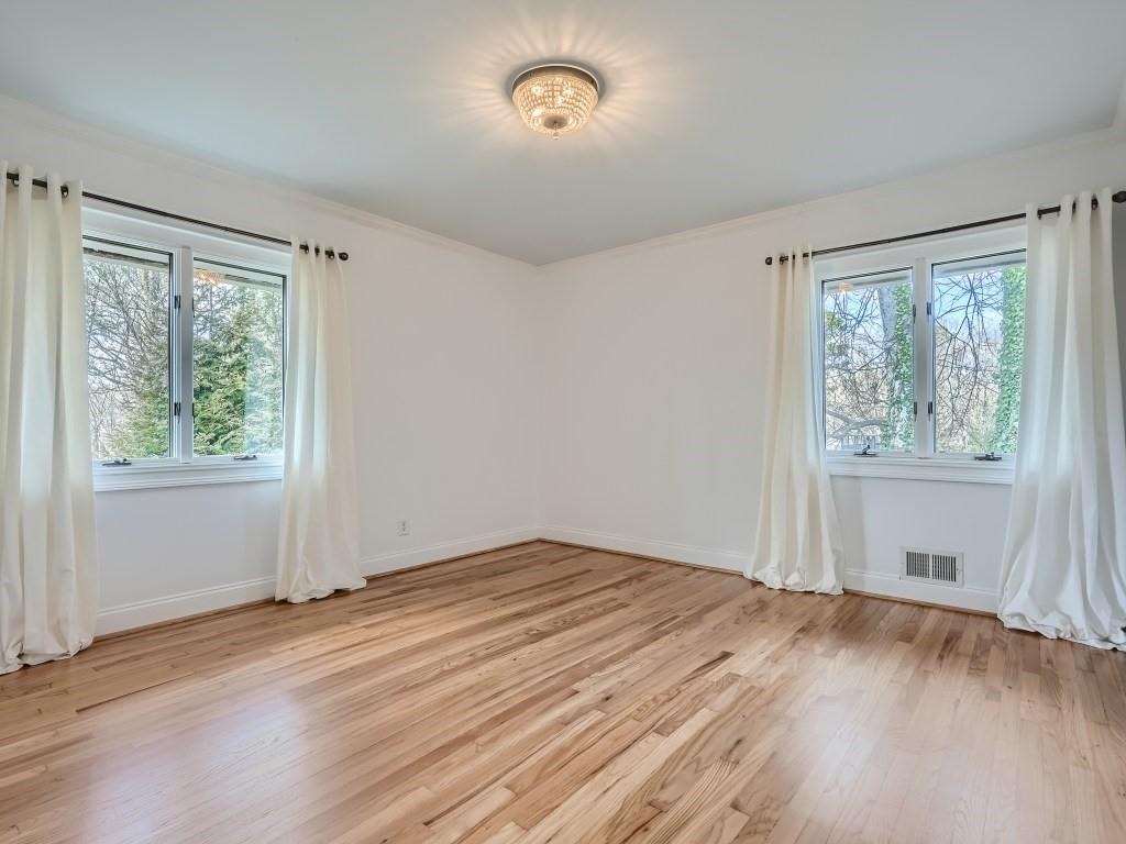 6412 North Hampton Drive, Atlanta, Georgia 30328, 3 Bedrooms Bedrooms, ,2 BathroomsBathrooms,Residential,Sold,6412 North Hampton Drive,7340658