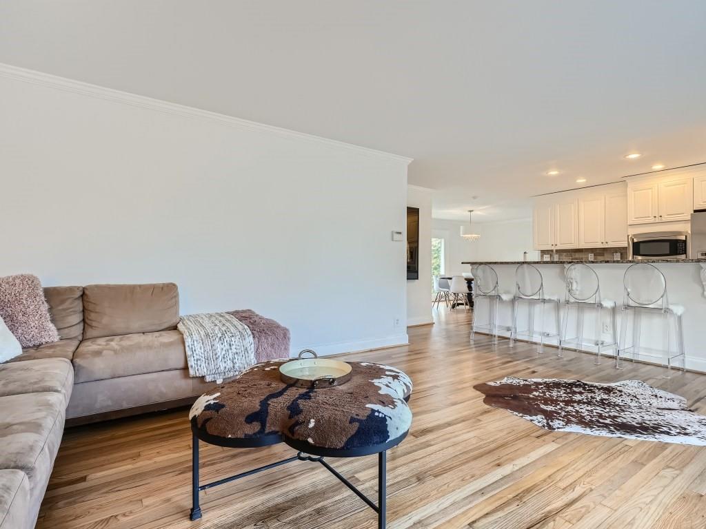 6412 North Hampton Drive, Atlanta, Georgia 30328, 3 Bedrooms Bedrooms, ,2 BathroomsBathrooms,Residential,Sold,6412 North Hampton Drive,7340658