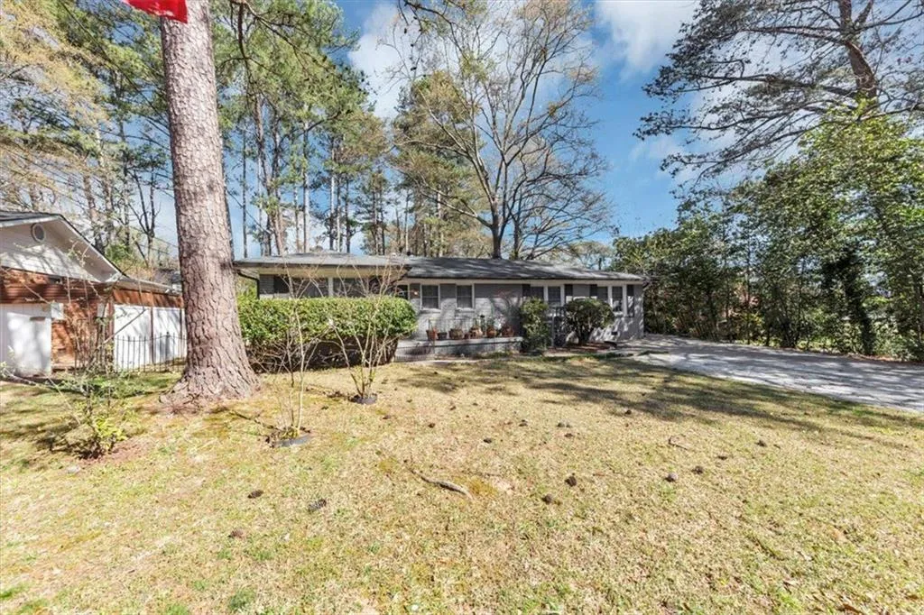 2754 Drew Valley Road Ne, Atlanta, Georgia 30319, 3 Bedrooms Bedrooms, ,2 BathroomsBathrooms,Residential,For Sale,2754 Drew Valley Road Ne,7621067
