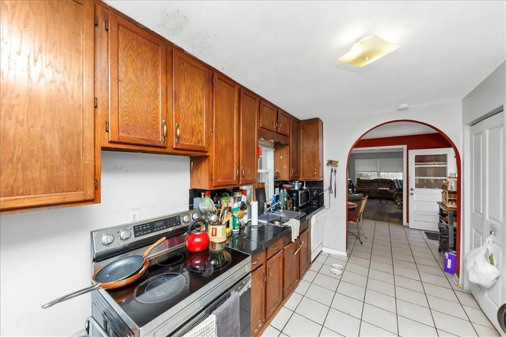 2754 Drew Valley Road Ne, Atlanta, Georgia 30319, 3 Bedrooms Bedrooms, ,2 BathroomsBathrooms,Residential,For Sale,2754 Drew Valley Road Ne,7621067