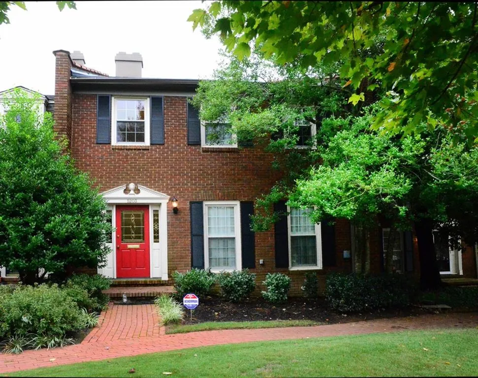 5203 Glenridge Drive, Sandy Springs, Georgia 30342, 3 Bedrooms Bedrooms, ,2 BathroomsBathrooms,Residential,Sold,5203 Glenridge Drive,5613925