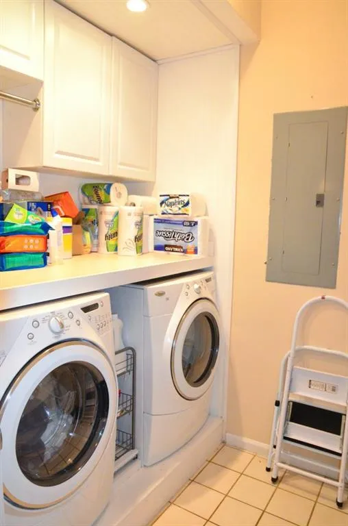 5203 Glenridge Drive, Sandy Springs, Georgia 30342, 3 Bedrooms Bedrooms, ,2 BathroomsBathrooms,Residential,Sold,5203 Glenridge Drive,5613925