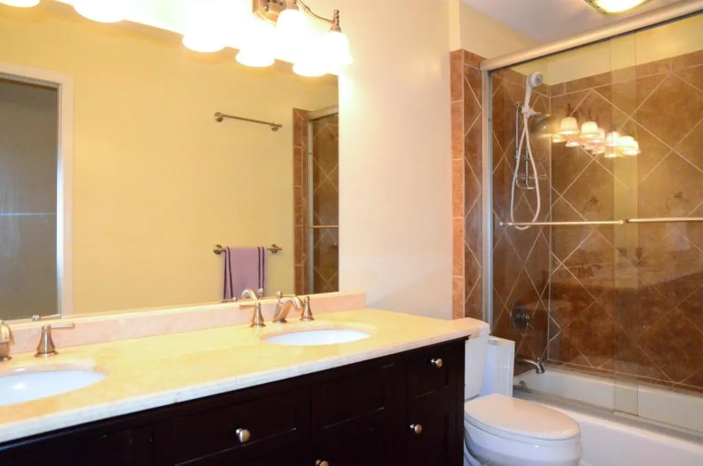 5203 Glenridge Drive, Sandy Springs, Georgia 30342, 3 Bedrooms Bedrooms, ,2 BathroomsBathrooms,Residential,Sold,5203 Glenridge Drive,5613925