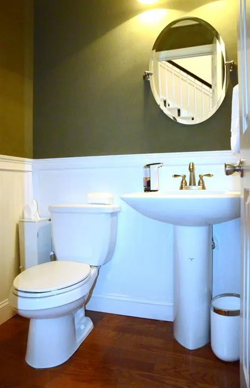 5203 Glenridge Drive, Sandy Springs, Georgia 30342, 3 Bedrooms Bedrooms, ,2 BathroomsBathrooms,Residential,Sold,5203 Glenridge Drive,5613925