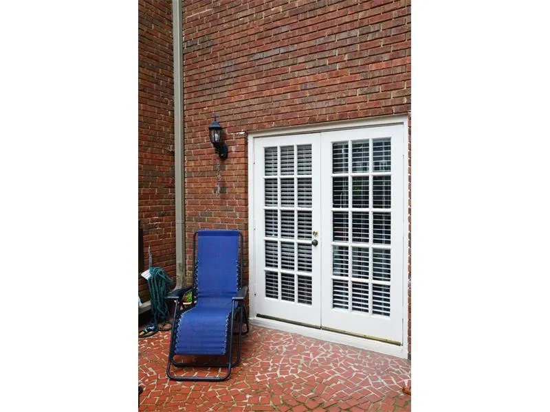 5203 Glenridge Drive, Sandy Springs, Georgia 30342, 3 Bedrooms Bedrooms, ,2 BathroomsBathrooms,Residential,Sold,5203 Glenridge Drive,5613925