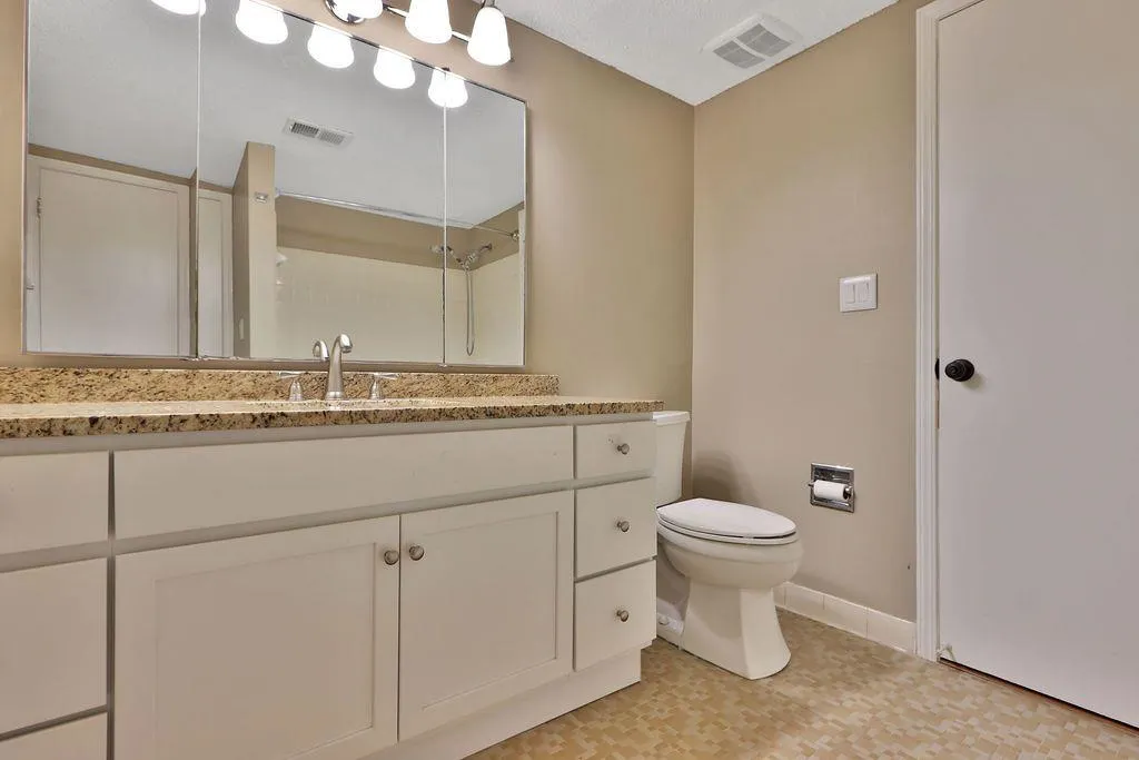 6851 Roswell Road Unit N9, Atlanta, Georgia 30328, 2 Bedrooms Bedrooms, ,1 BathroomBathrooms,Residential,Sold,6851 Roswell Road Unit N9,6990790
