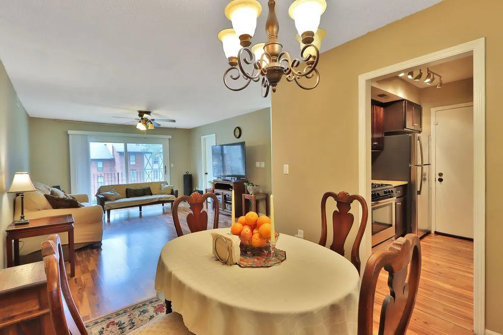 6851 Roswell Road Unit N9, Atlanta, Georgia 30328, 2 Bedrooms Bedrooms, ,1 BathroomBathrooms,Residential,Sold,6851 Roswell Road Unit N9,6990790