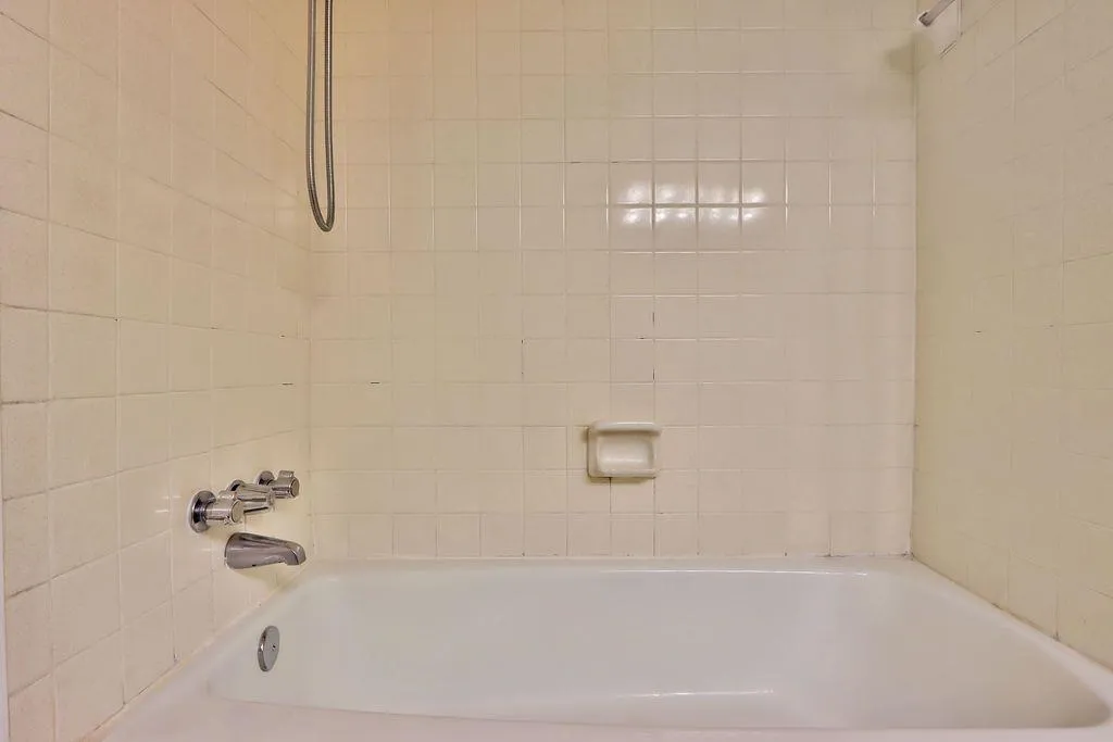 6851 Roswell Road Unit N9, Atlanta, Georgia 30328, 2 Bedrooms Bedrooms, ,1 BathroomBathrooms,Residential,Sold,6851 Roswell Road Unit N9,6990790