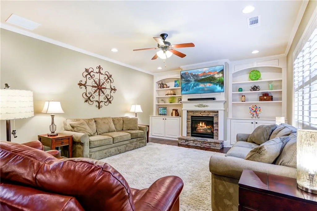 7735 Stratford Lane, Sandy Springs, Georgia 30350, 5 Bedrooms Bedrooms, ,3 BathroomsBathrooms,Residential,Sold,7735 Stratford Lane,6911945