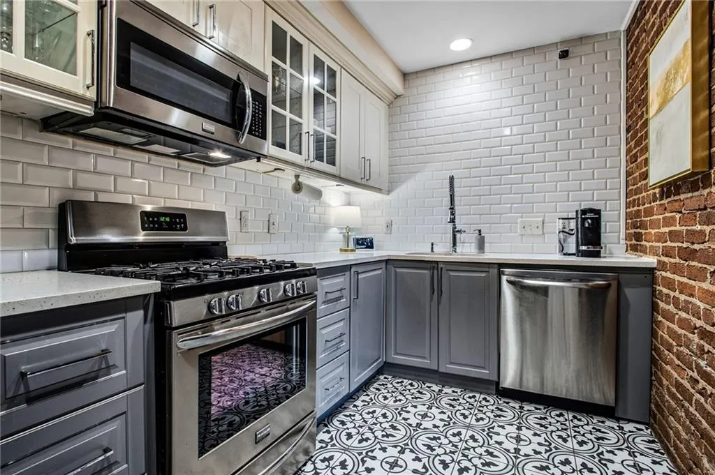 908 Juniper Street Ne Unit 4, Atlanta, Georgia 30309, 1 Bedroom Bedrooms, 0 ,1 BathroomBathrooms,Residential,For Sale,908 Juniper Street Ne Unit 4,7762864
