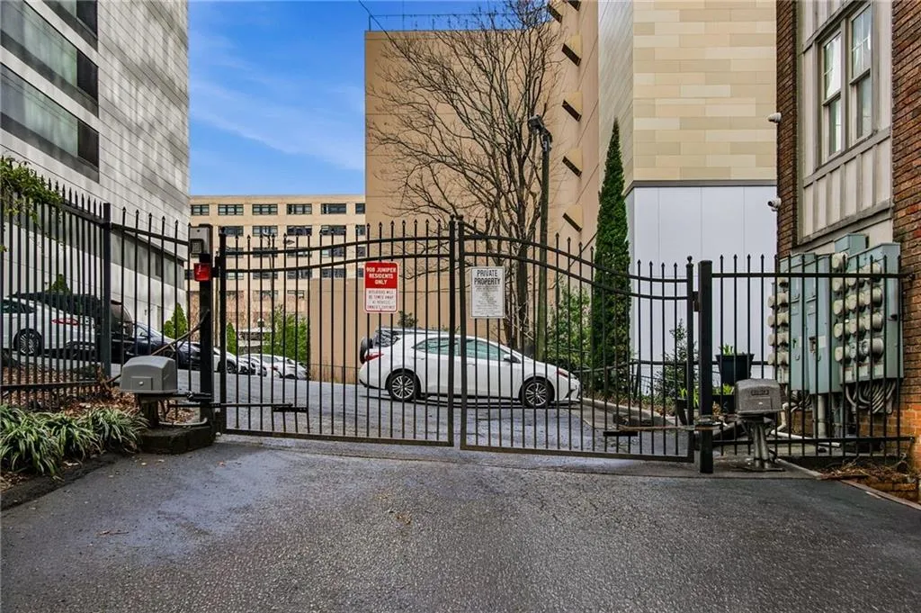 908 Juniper Street Ne Unit 4, Atlanta, Georgia 30309, 1 Bedroom Bedrooms, 0 ,1 BathroomBathrooms,Residential,For Sale,908 Juniper Street Ne Unit 4,7762864