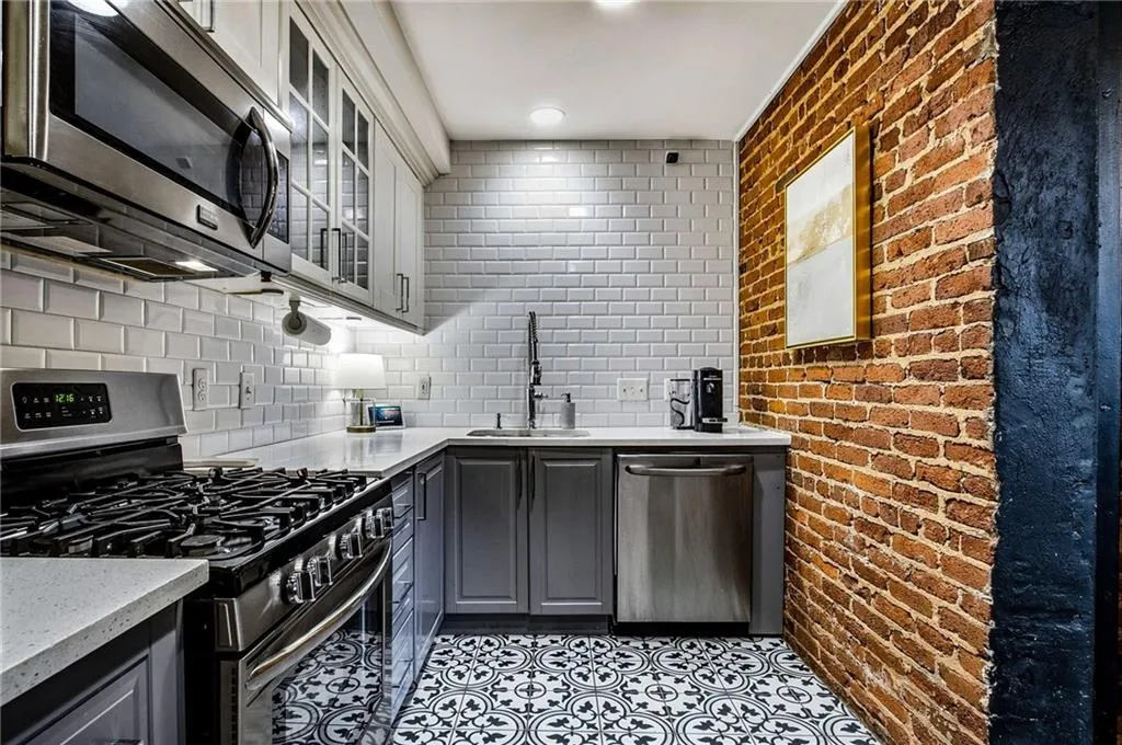 908 Juniper Street Ne Unit 4, Atlanta, Georgia 30309, 1 Bedroom Bedrooms, 0 ,1 BathroomBathrooms,Residential,For Sale,908 Juniper Street Ne Unit 4,7762864