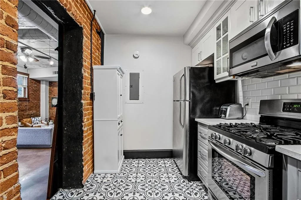 908 Juniper Street Ne Unit 4, Atlanta, Georgia 30309, 1 Bedroom Bedrooms, 0 ,1 BathroomBathrooms,Residential,For Sale,908 Juniper Street Ne Unit 4,7762864
