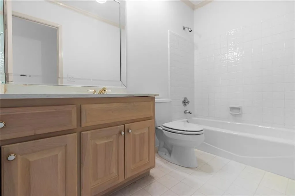 20 Pointe Ridge Drive, Sandy Springs, Georgia 30328, 6 Bedrooms Bedrooms, ,5 BathroomsBathrooms,Residential,Sold,20 Pointe Ridge Drive,7121619