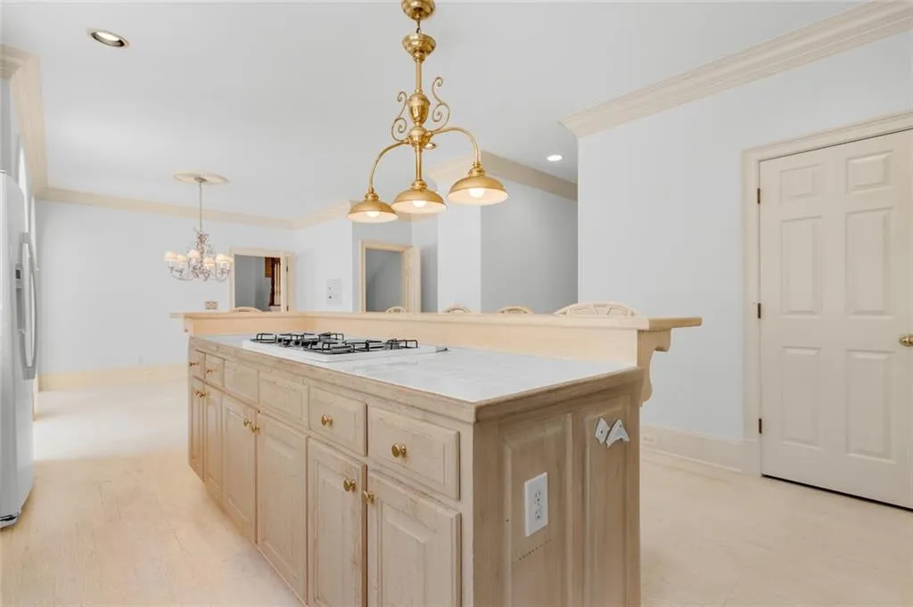 20 Pointe Ridge Drive, Sandy Springs, Georgia 30328, 6 Bedrooms Bedrooms, ,5 BathroomsBathrooms,Residential,Sold,20 Pointe Ridge Drive,7121619