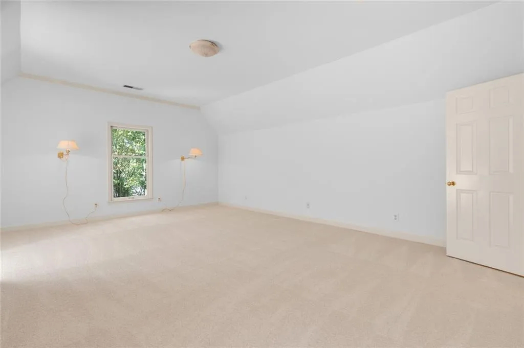 20 Pointe Ridge Drive, Sandy Springs, Georgia 30328, 6 Bedrooms Bedrooms, ,5 BathroomsBathrooms,Residential,Sold,20 Pointe Ridge Drive,7121619