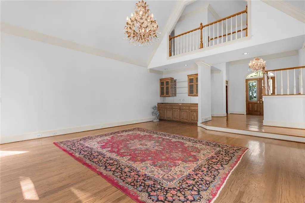 20 Pointe Ridge Drive, Sandy Springs, Georgia 30328, 6 Bedrooms Bedrooms, ,5 BathroomsBathrooms,Residential,Sold,20 Pointe Ridge Drive,7121619