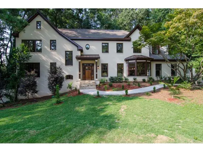 765 E Northway Lane Ne, Atlanta, Georgia 30342, 6 Bedrooms Bedrooms, ,6 BathroomsBathrooms,Residential,Sold,765 E Northway Lane Ne,5002509