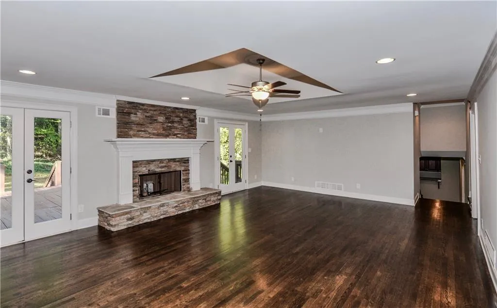 8100 Tynecastle Drive, Sandy Springs, Georgia 30350, 5 Bedrooms Bedrooms, ,3 BathroomsBathrooms,Residential,Sold,8100 Tynecastle Drive,5759369