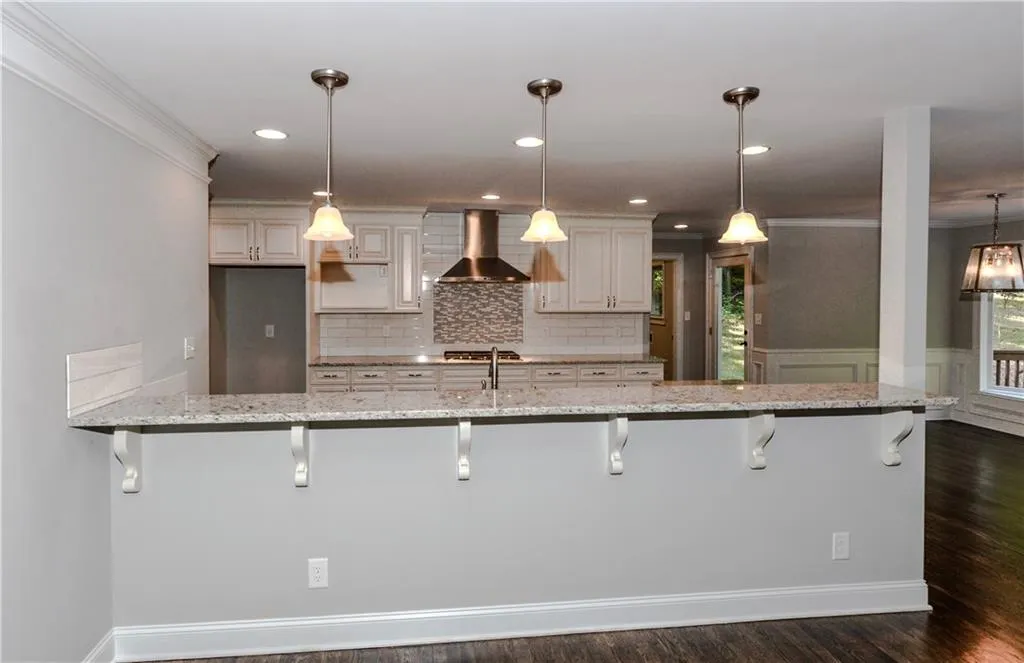 8100 Tynecastle Drive, Sandy Springs, Georgia 30350, 5 Bedrooms Bedrooms, ,3 BathroomsBathrooms,Residential,Sold,8100 Tynecastle Drive,5759369